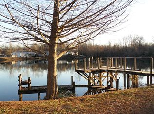 180 Red Oak Dr, Vicksburg, MS 39180