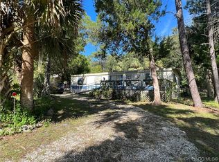 5691 SE 195th Pl, Inglis, FL 34449