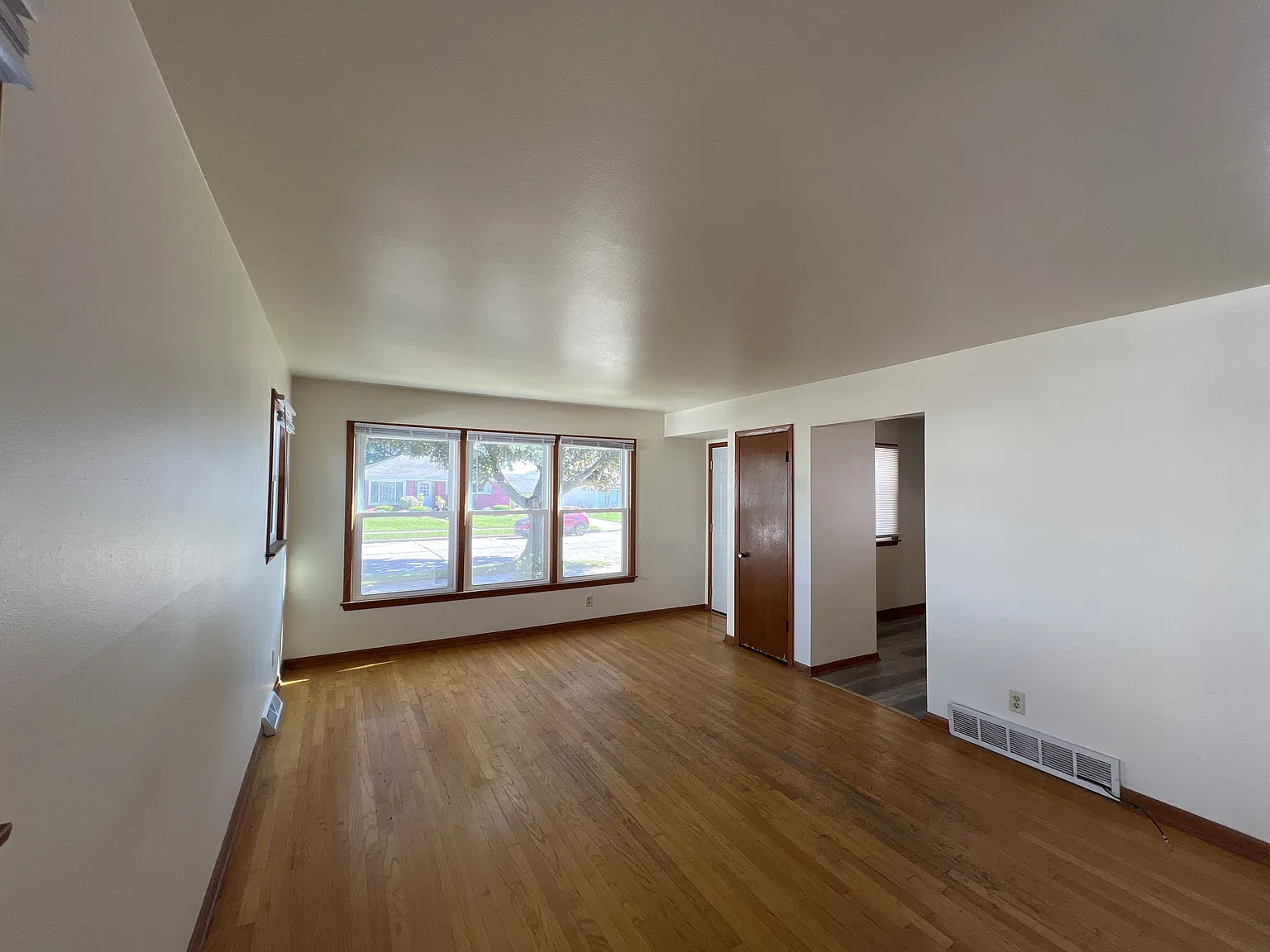 1728 Cleveland Ave - Lower — Photo 3