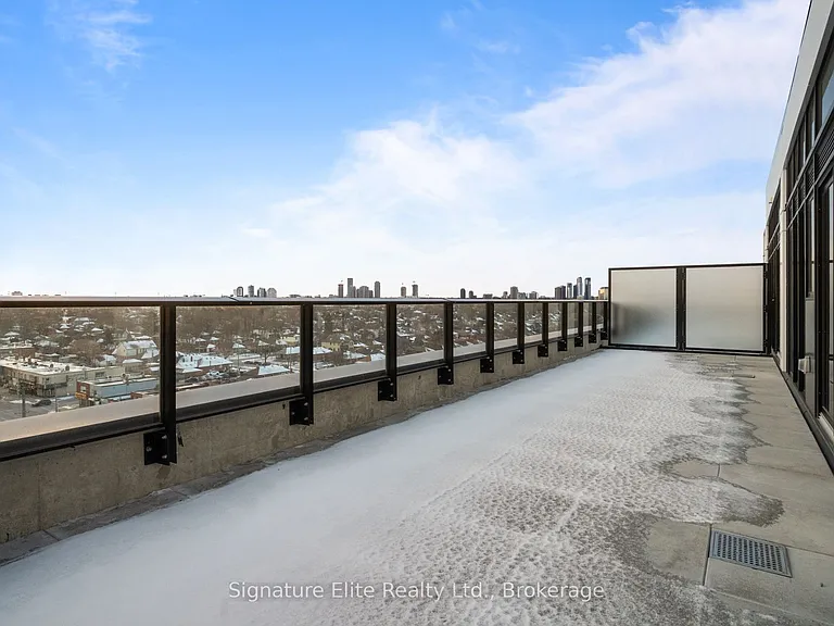 801 The Queensway #1014 — Photo 2