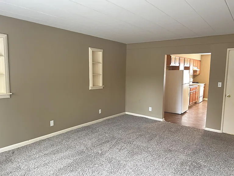 713 W Church St #11 — Photo 4