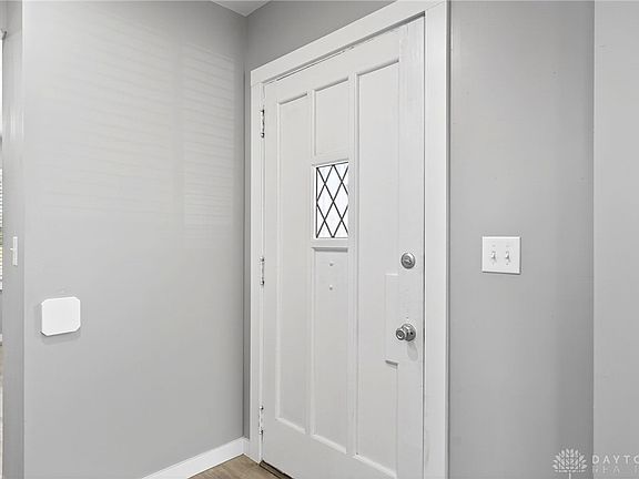 3rd image of 1739 Burroughs Dr