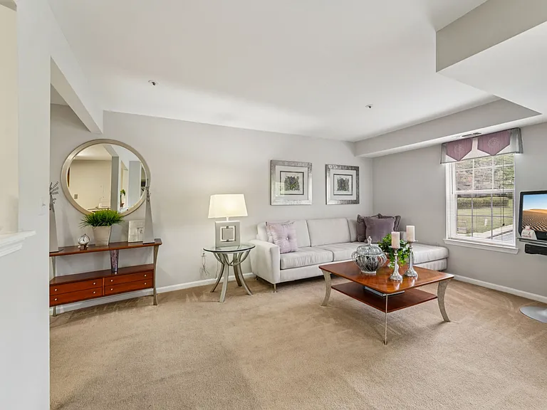 2 Bedrooms, 2 Full Bathrooms, 1147 Square Feet - Living/Dining Area, Pass-thru Breakfast Nook