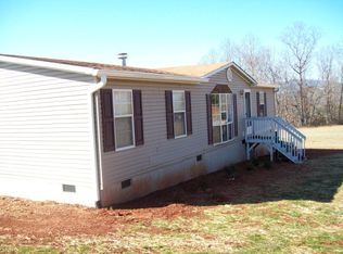136 Bishop Cove Rd, FRANKLIN, NC 28734