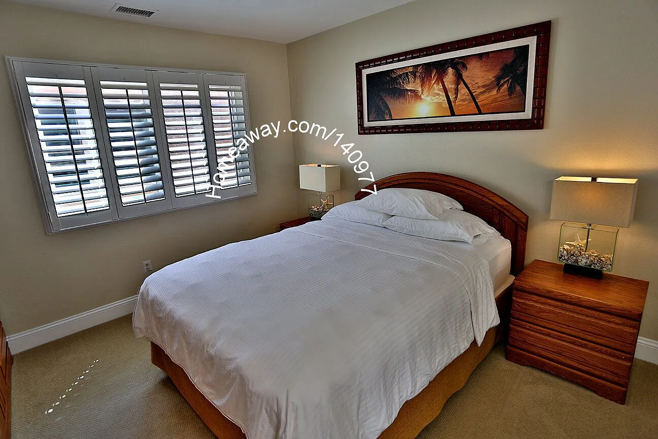 3 bed, 2.5 bath, 2273 sqft, $12,000 — Photo 4
