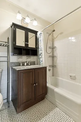 Rented by Sotheby's International Realty | media 11