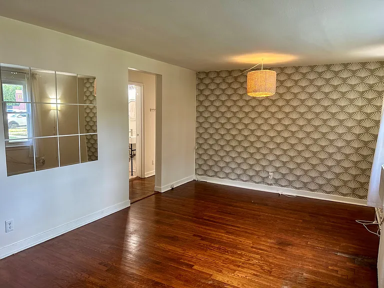 1078 E Main St #2 — Photo 4