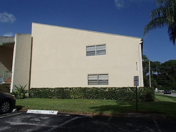4th image of 4111 NW 88th Ave APT 104