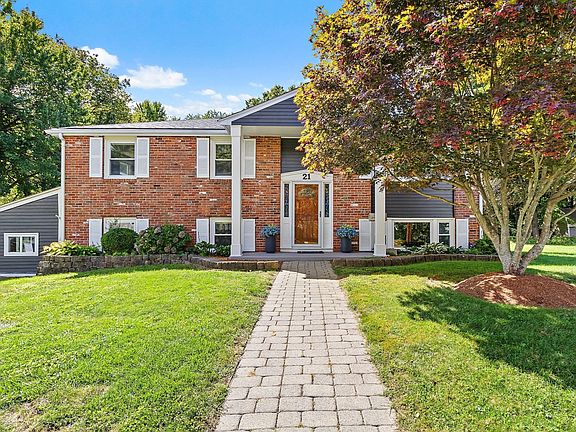 3rd image of 21 Puddingstone Ln