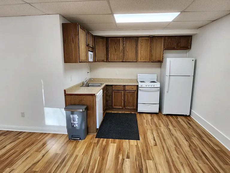 618 Main St #1 — Photo 7