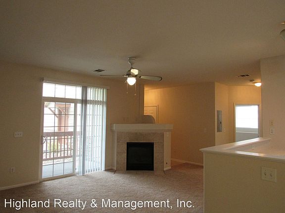 4th image of 3281 E 103rd Pl #14-1404