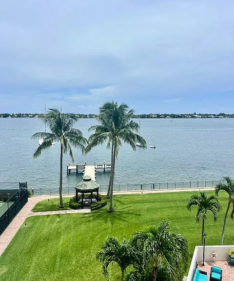 5200 N Flagler Dr #503 — Photo 2