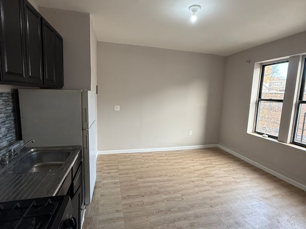 2604 Bainbridge Ave APT 1C