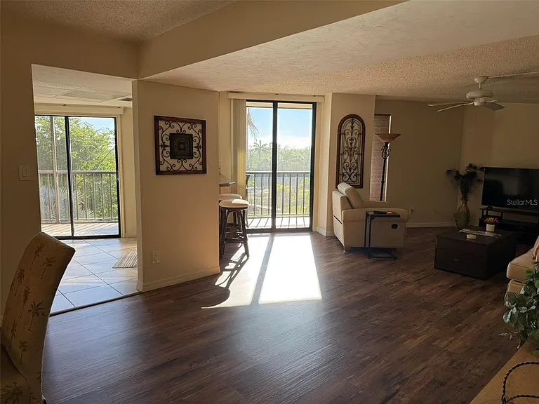 25188 Marion Ave #D-306 — Photo 6