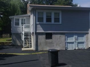 4 Deane Rd, Hopatcong, NJ 07843