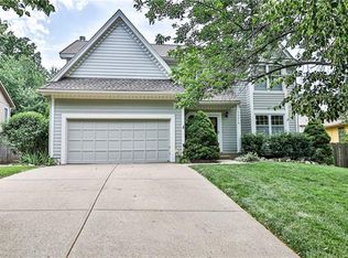 15218 Reeds St, Overland Park, KS 66223