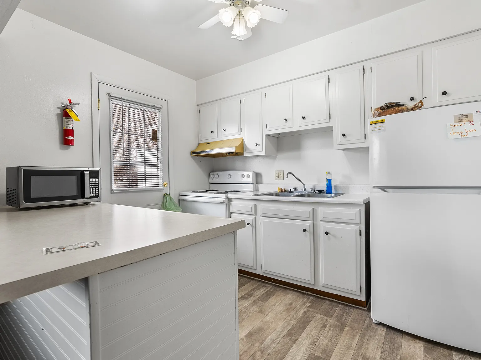 Studio, 600 sqft, $795 — Photo 3