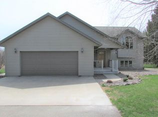 122 Hatinen Rd, Esko, MN 55733