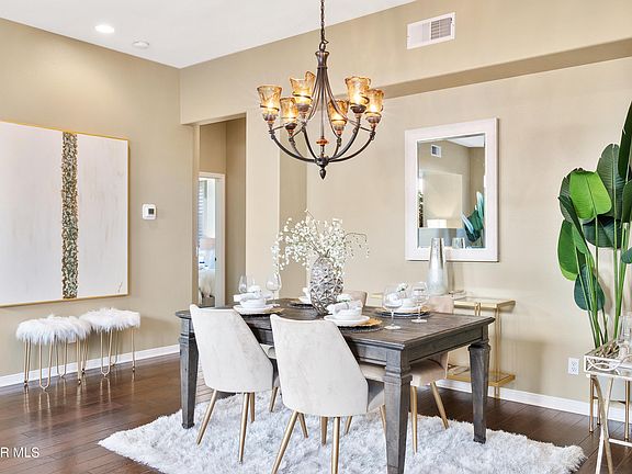 3rd image of 622 Camino Del Sol