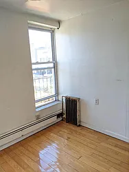 Rented by Momentum Real Estate LLC