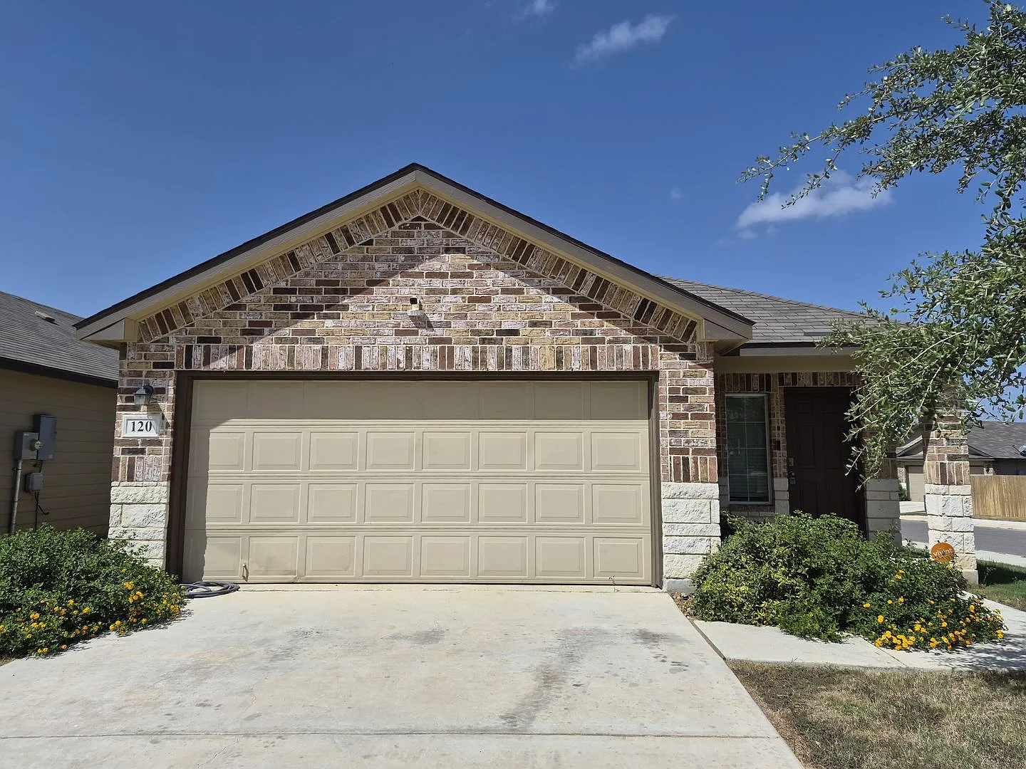 120 Middle Green Loop, Floresville, TX. 78114 — Photo 1