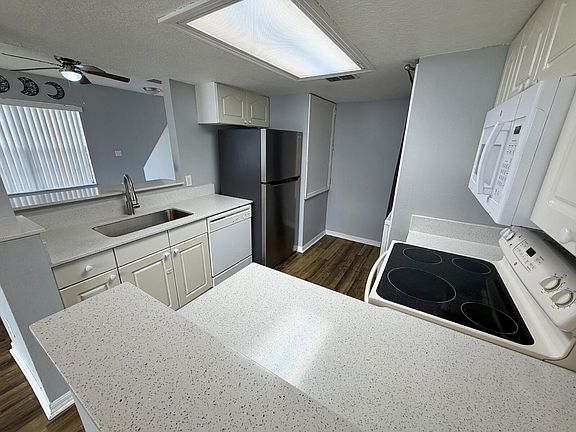 3rd image of 538 Washington Palm Loop Unit A