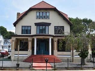 321 N Main St, Fall River, MA 02720