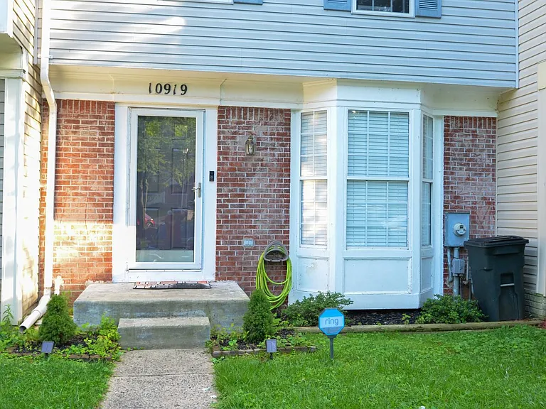 10919 Baskerville Rd — Photo 2