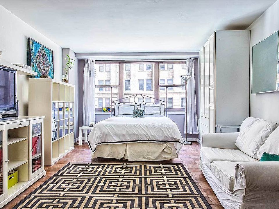 1st image of 221 E 36th St #3C