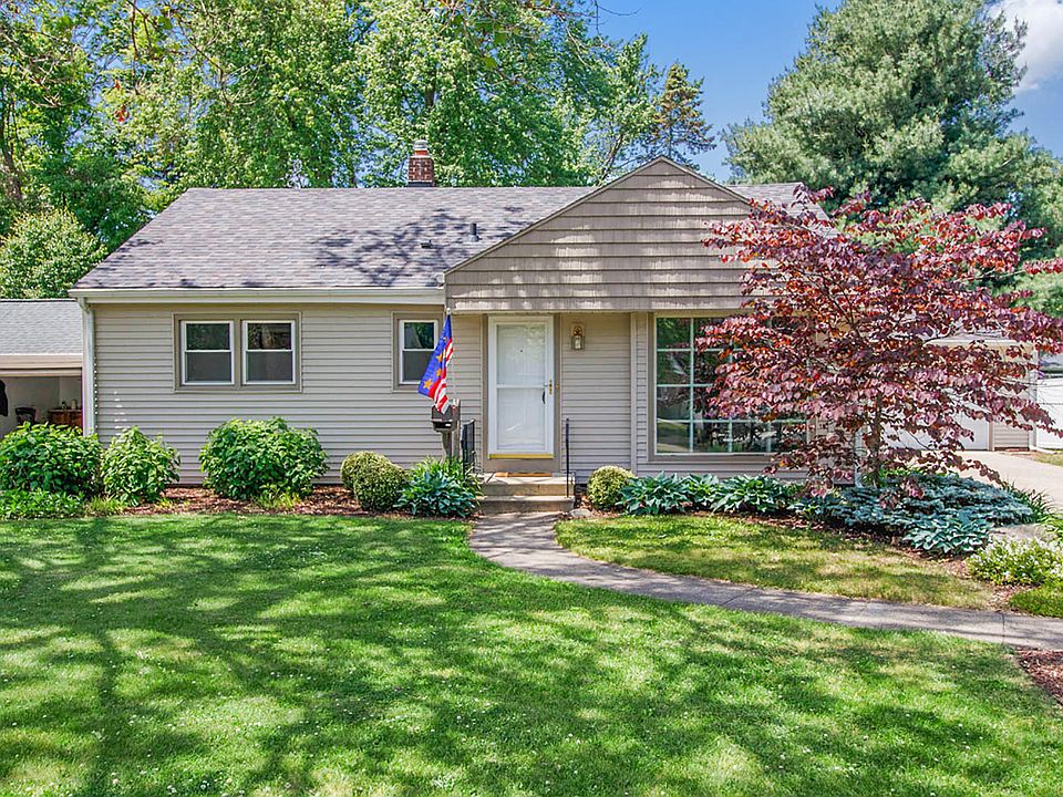 1st image of 227 Briarwood Ln