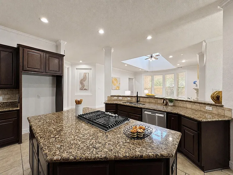 3301 Elm Creek Dr — Photo 14