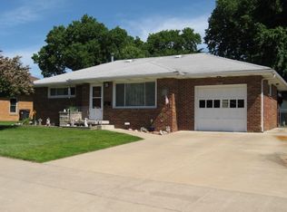 1419 James Rd, Pekin, IL 61554