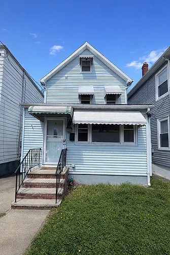 8 Pleasant Ave Photo 1