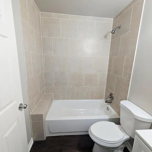 2524 Cass St — Photo 11