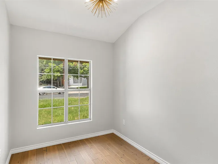 1007 Payne Ave — Photo 11