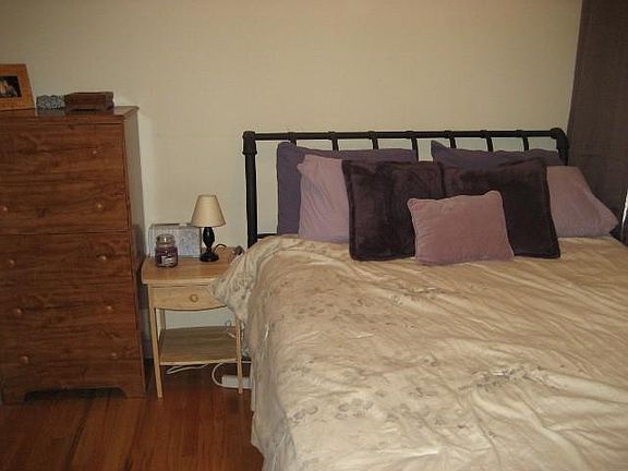 4th image of 1946 W Belmont Ave Unit 1