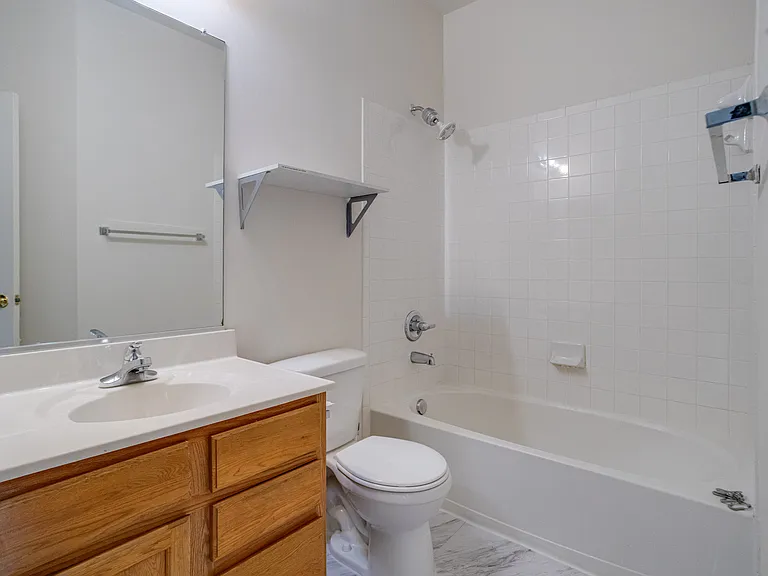 103 Buttonwood Ct — Photo 38