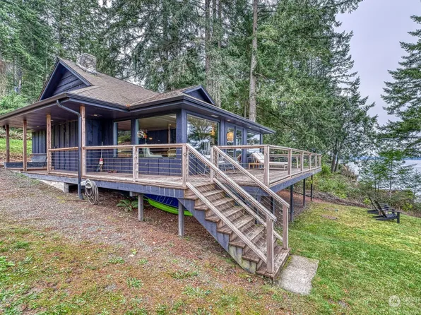 14417 Outer Bay Road, Anderson Island, WA 98303
