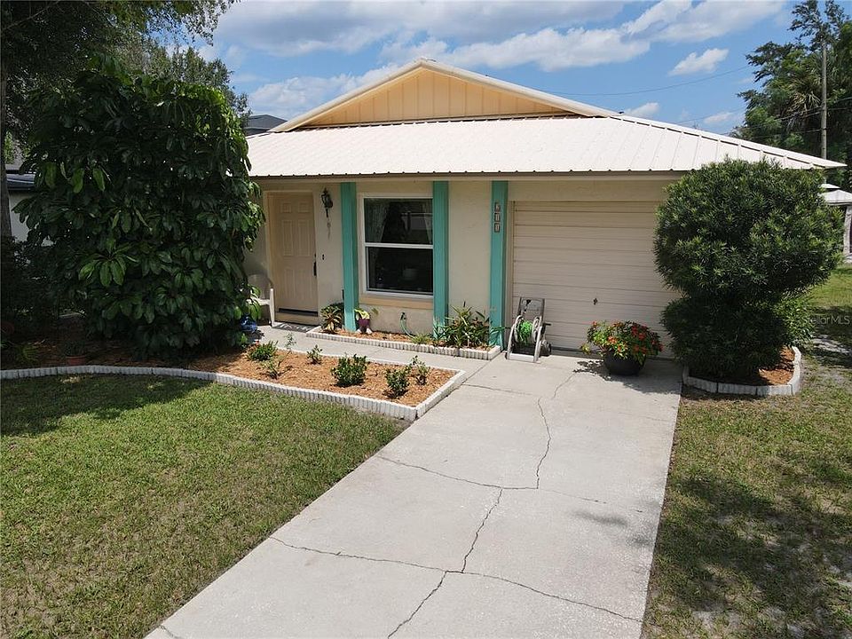 1st image of 211 Pine Tree Dr