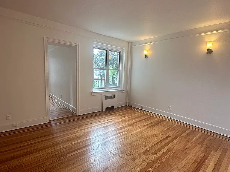 38 Schermerhorn St #6 — Photo 4