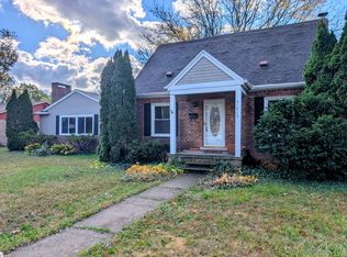 31973 Brown St, Garden City, MI 48135