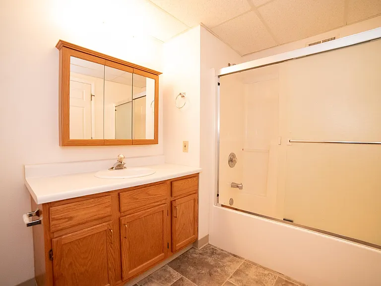 1609 Sand Ct #7 — Photo 15