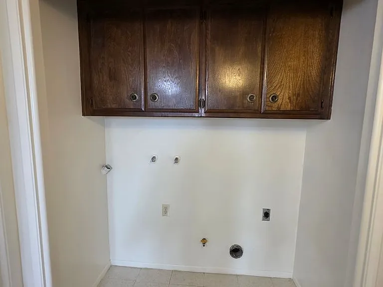 5101 Appleblossom Dr #8 — Photo 4