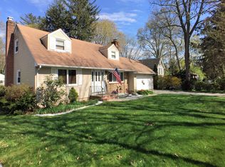 138 Lodge Ave, Huntington Station, NY 11746