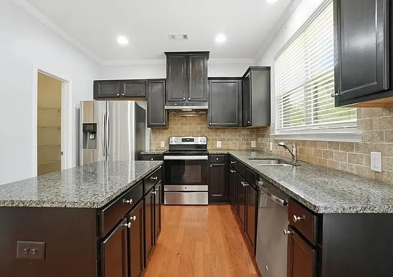 2375 Bellyard Dr — Photo 6