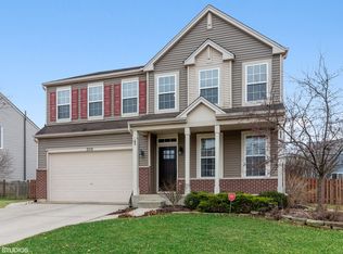 2710 Eastview Dr, Joliet, IL 60432