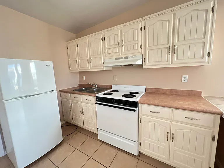 2713 Fir St #B — Photo 8