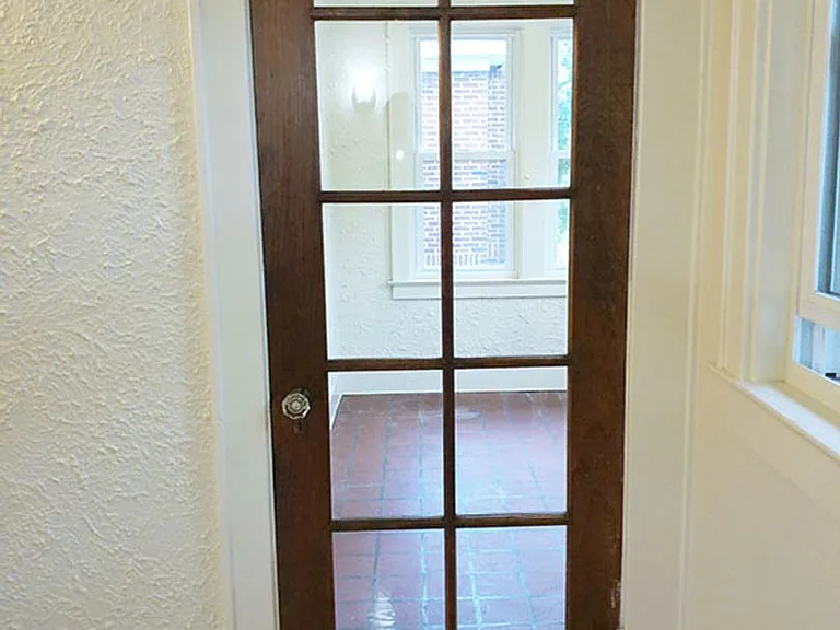 400 Harvard Pl #1 — Photo 13