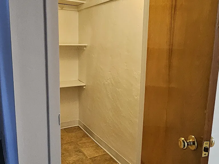 705 Colorado St #B — Photo 18