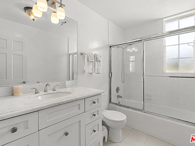 308 N Sycamore Ave #102 — Photo 13